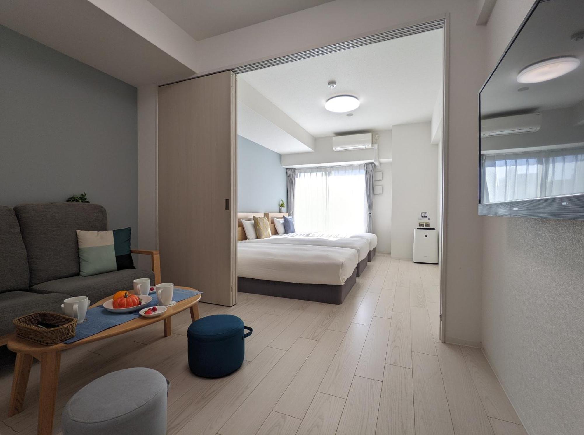 Eslead Namba South ⅲ Hotel Ōsaka