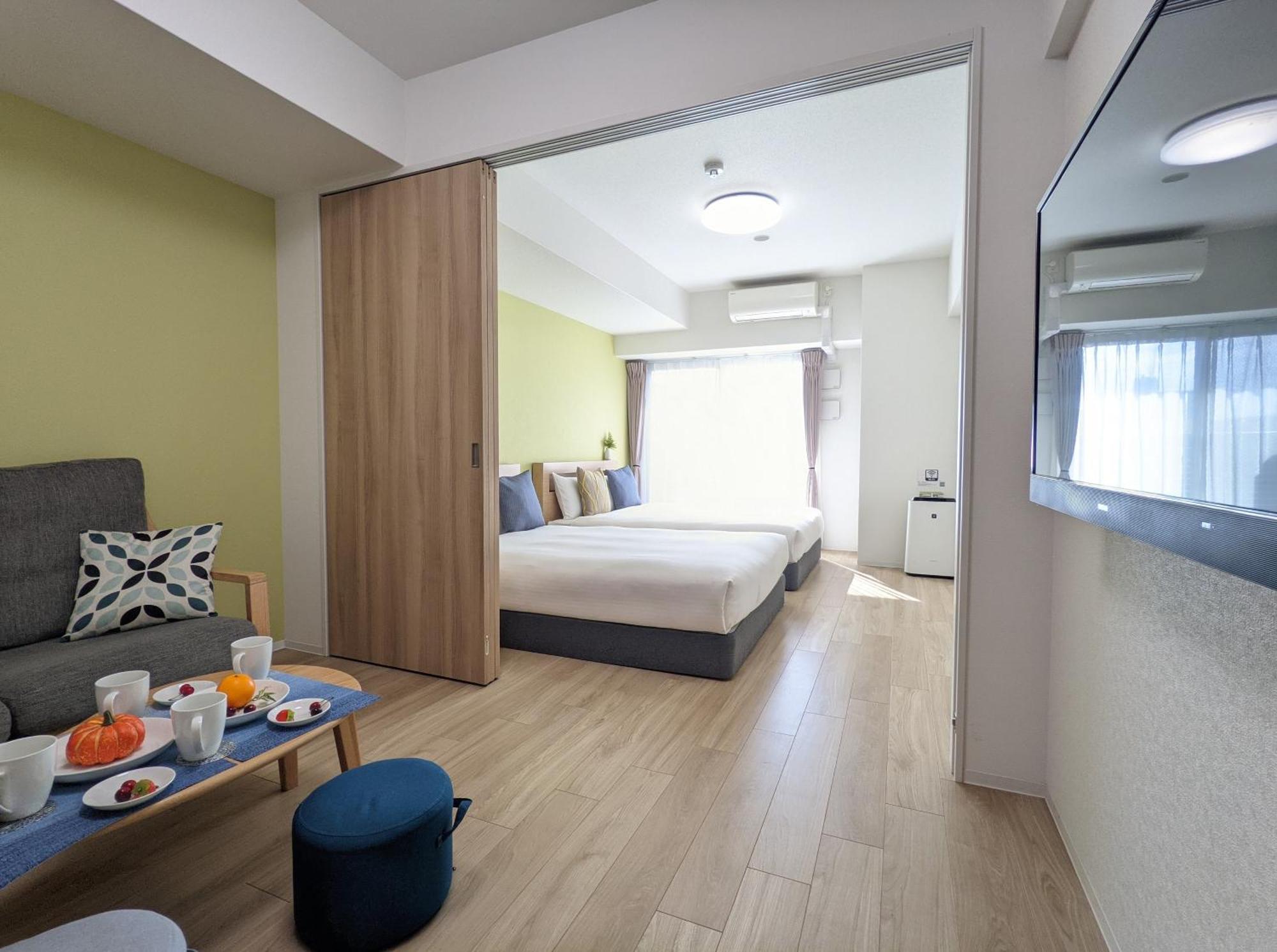 Eslead Namba South ⅲ Hotel Ōsaka